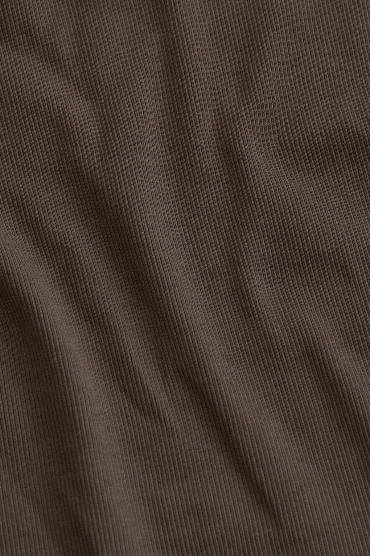 Tight fit rib singlet