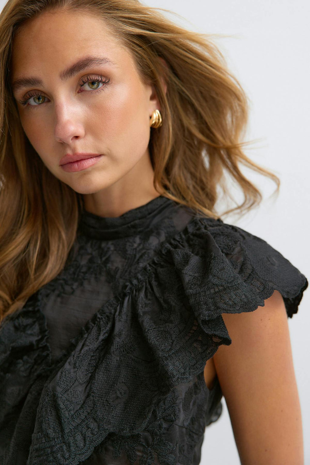 Frill blouse