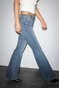 Glow low flare jeans
