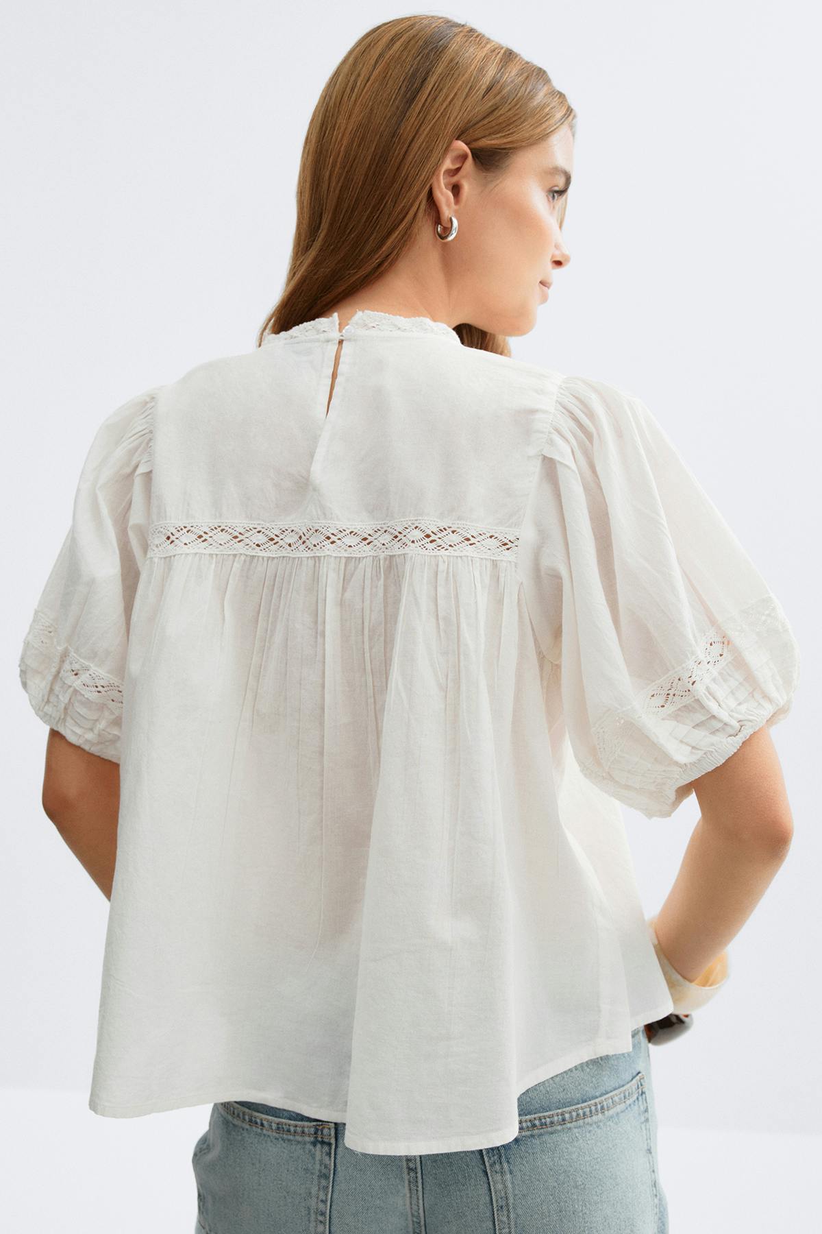 Broderie anglaise blouse