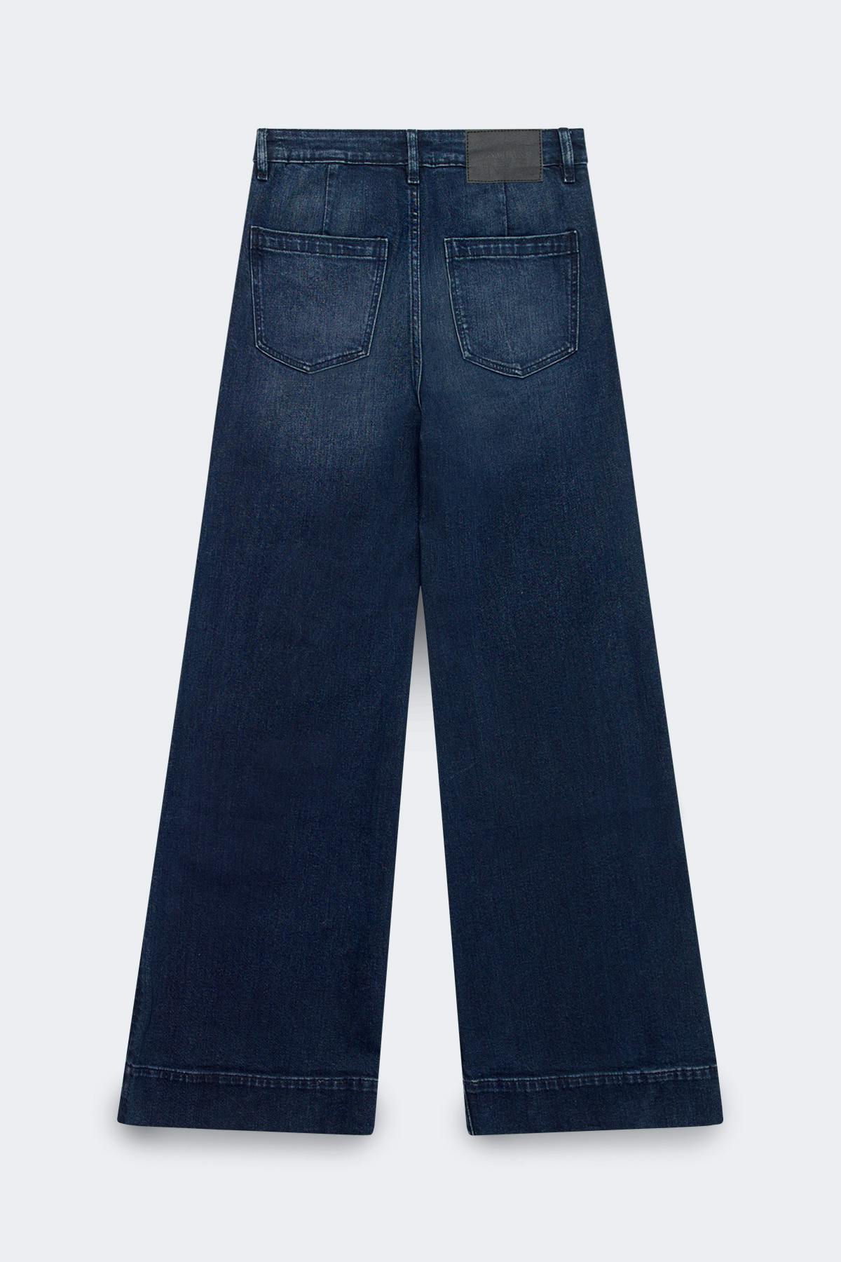 Waist hug flare jeans