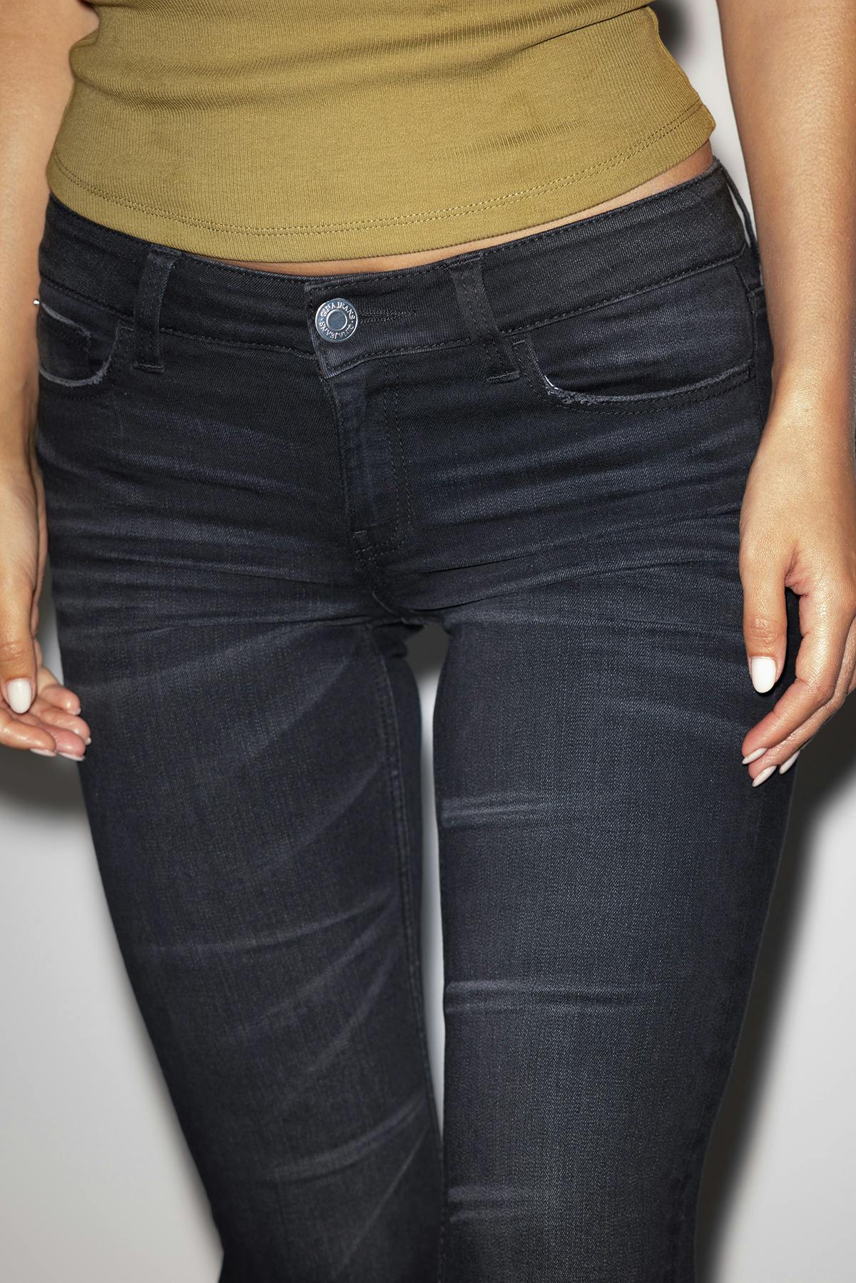Glow low flare jeans