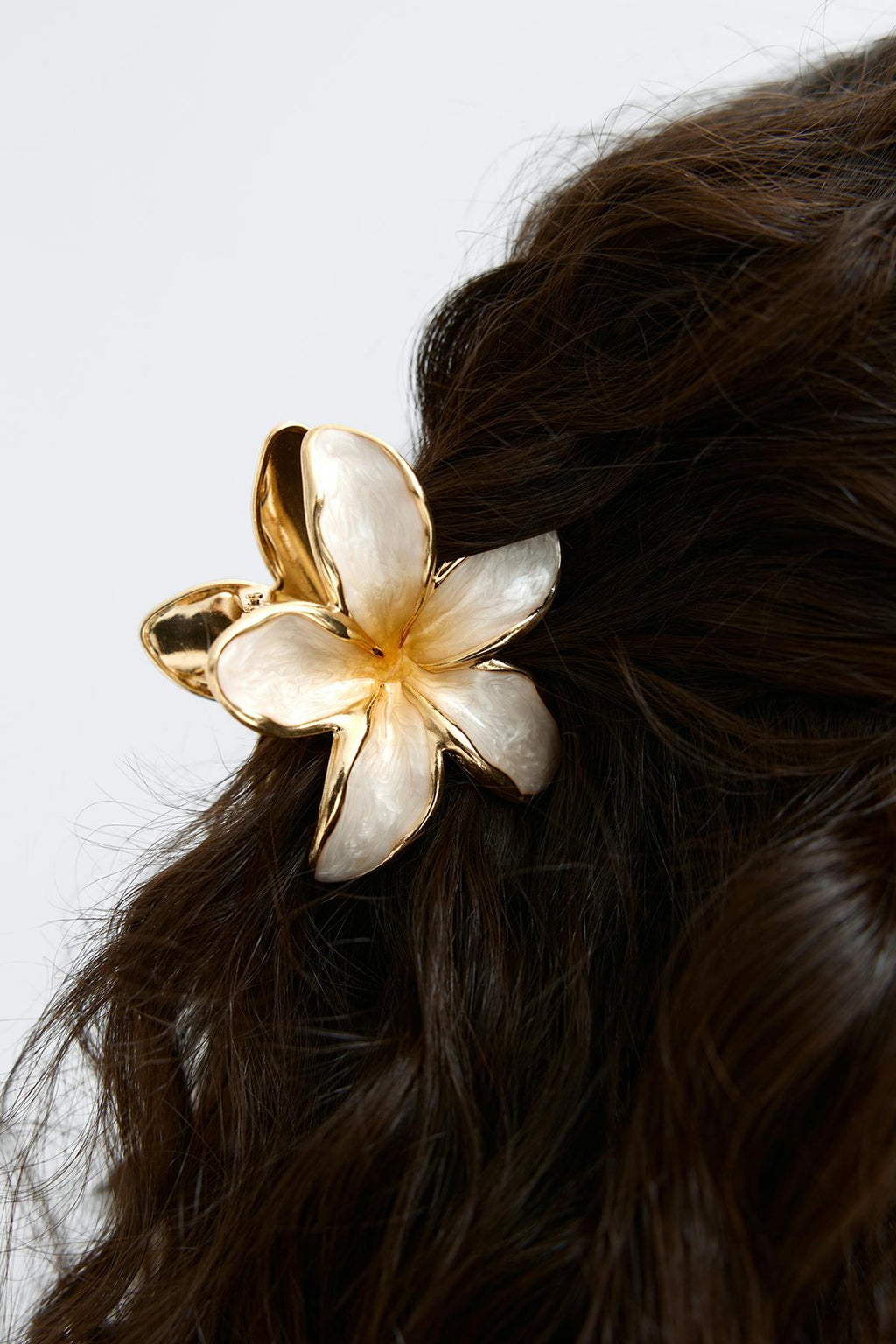 Metal flower hair clip
