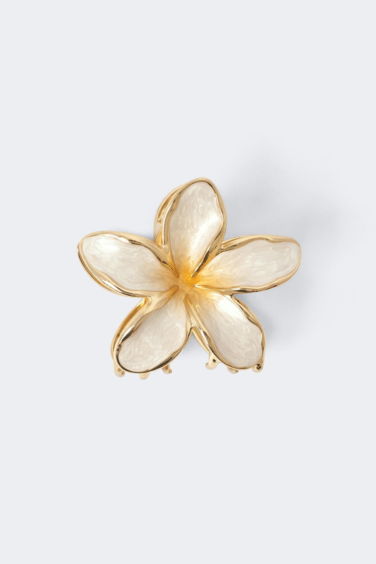 Metal flower hair clip