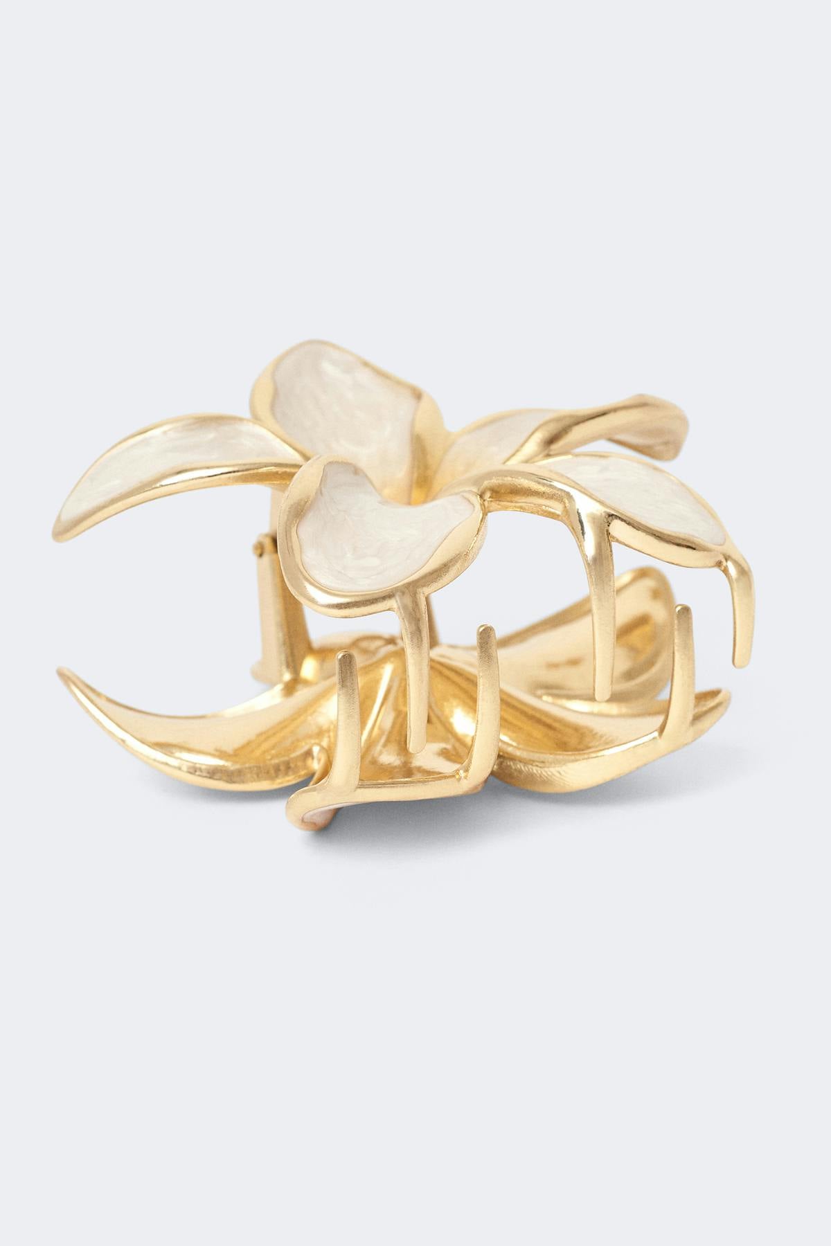 Metal flower hair clip