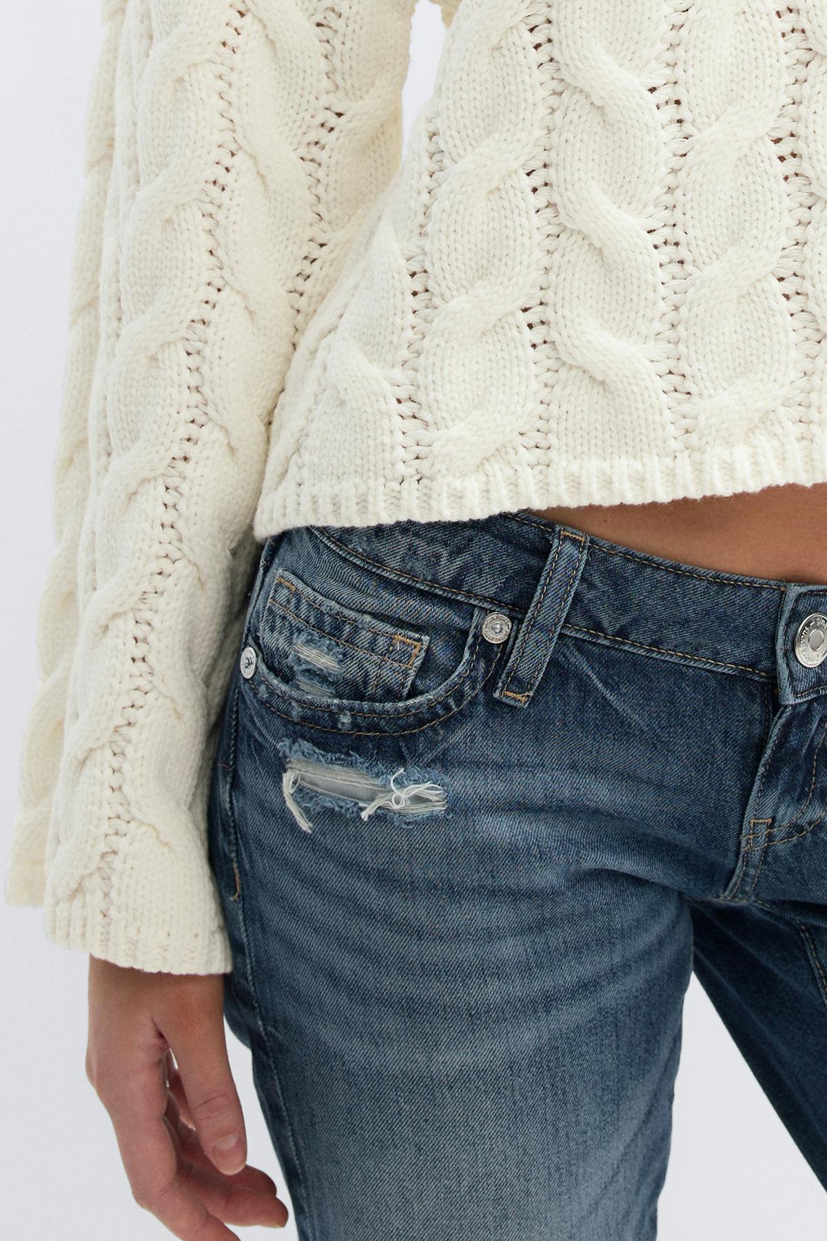 14+ cable knitted sweater