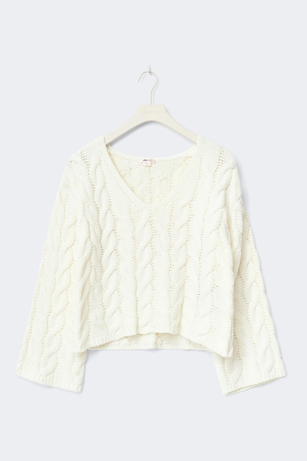 14+ cable knitted sweater