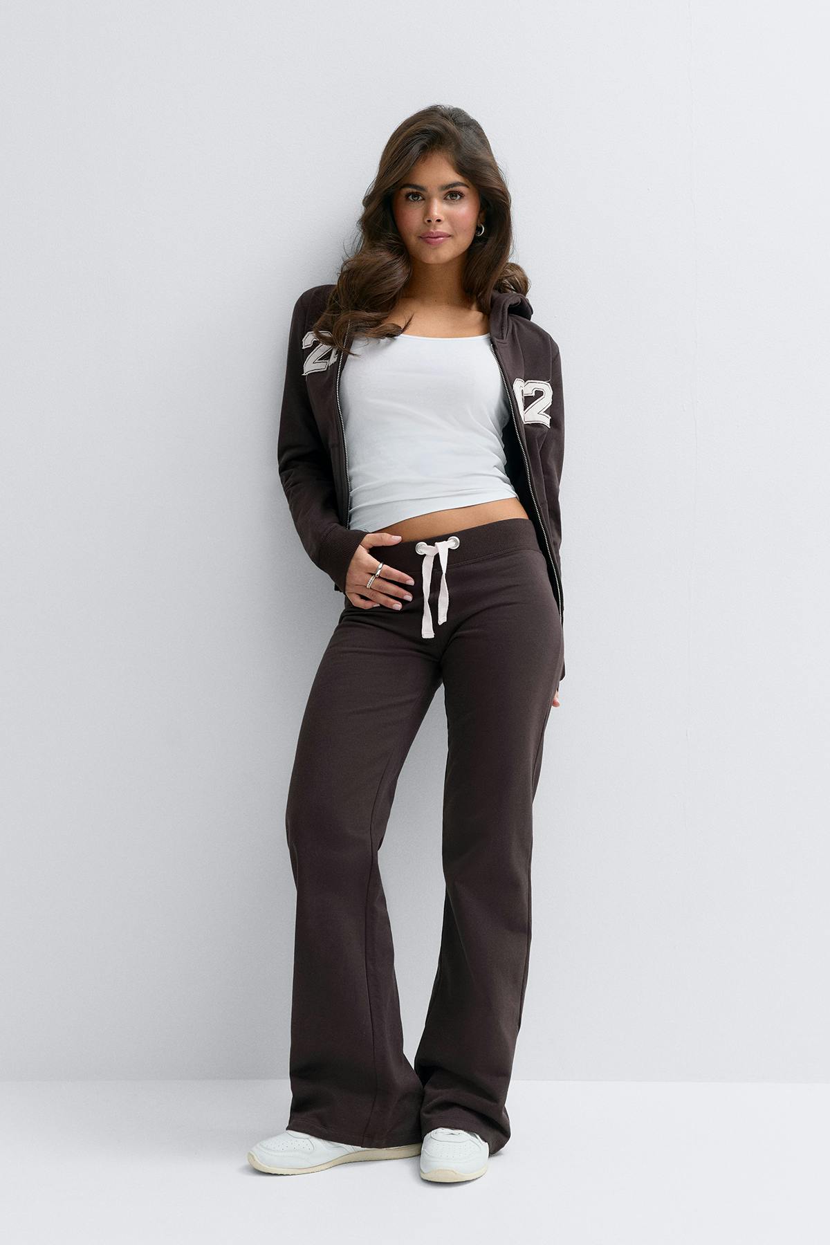 14+ low flare sweatpants