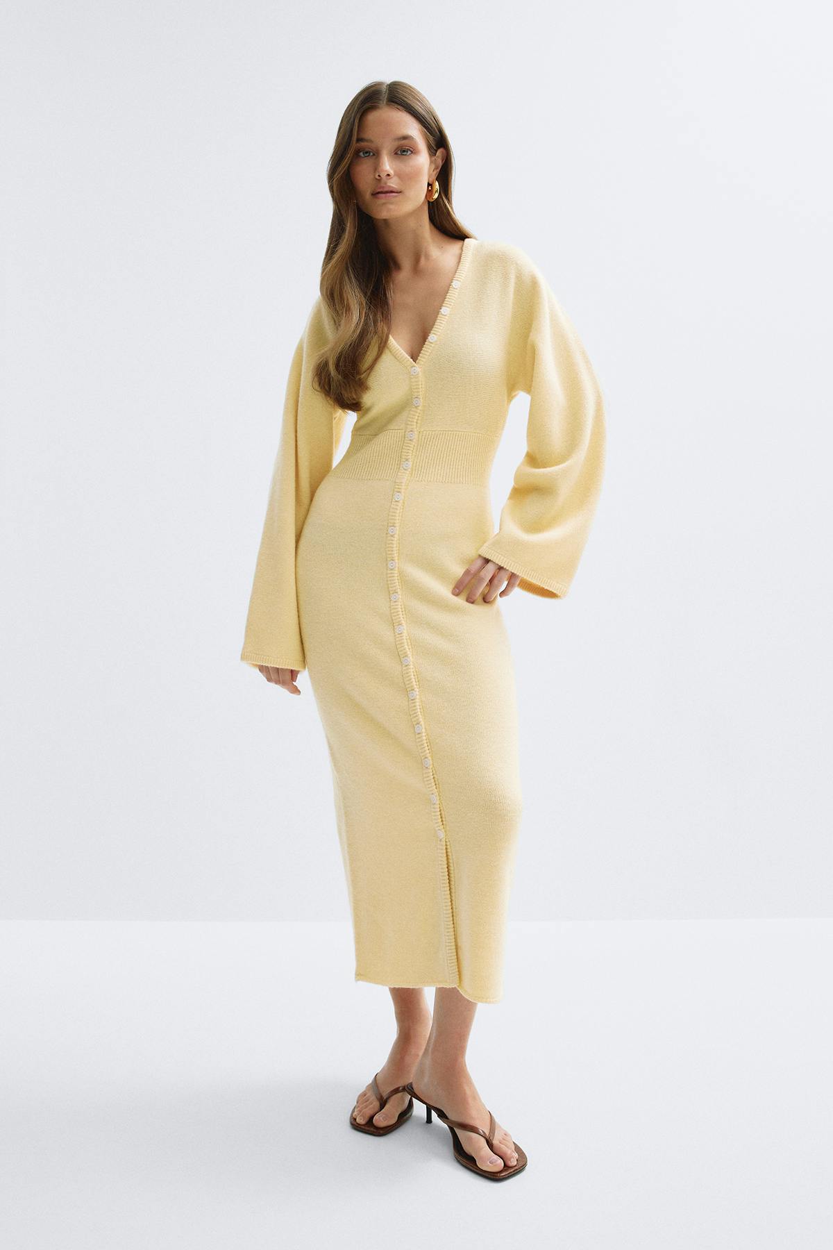 Fitted knitted dress