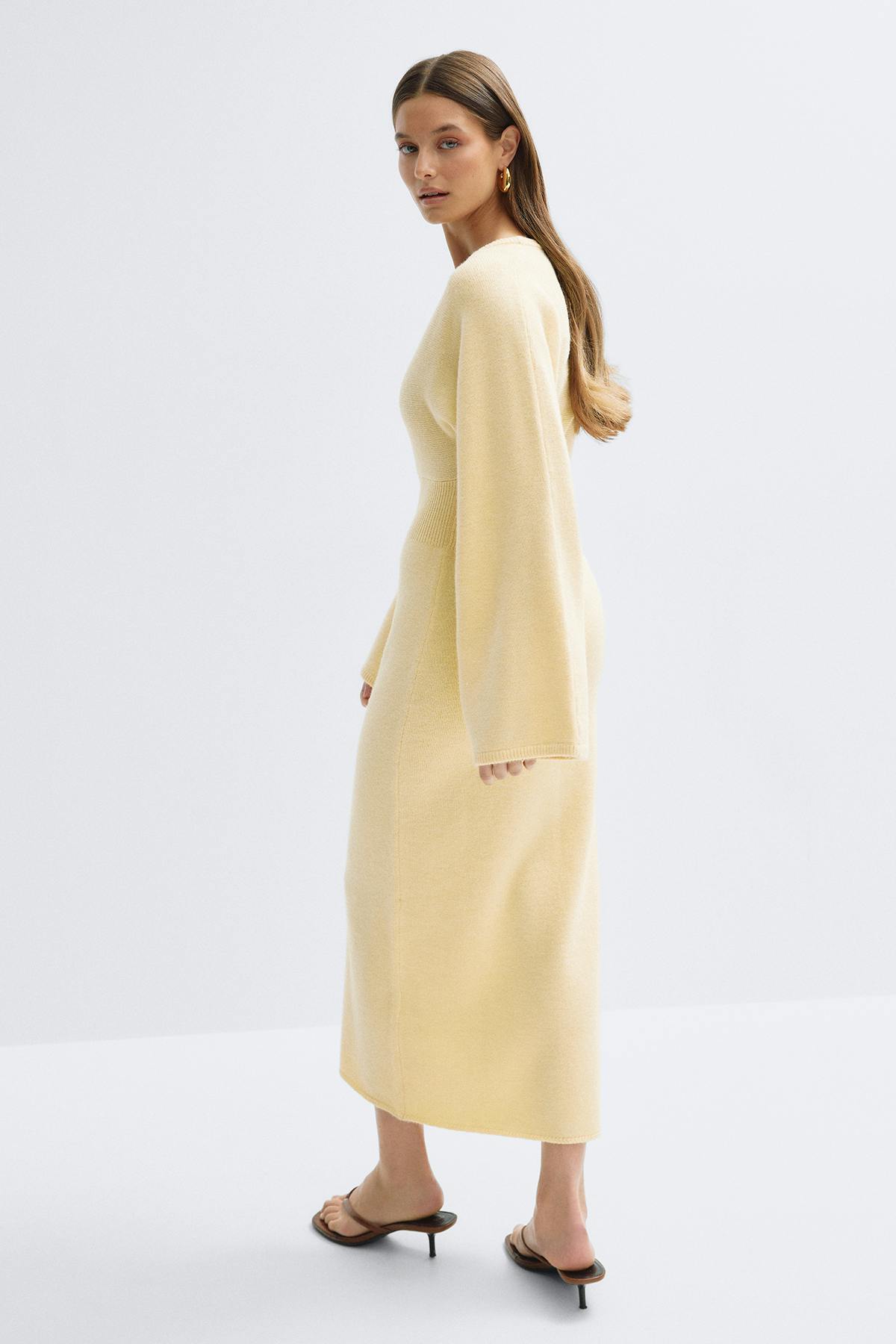 Fitted knitted dress