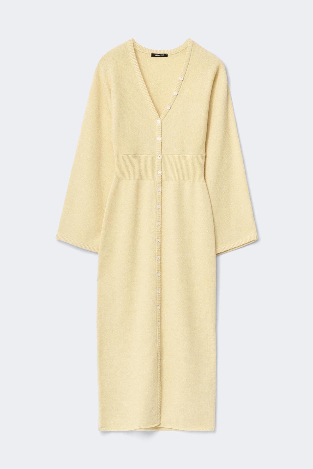 Fitted knitted dress