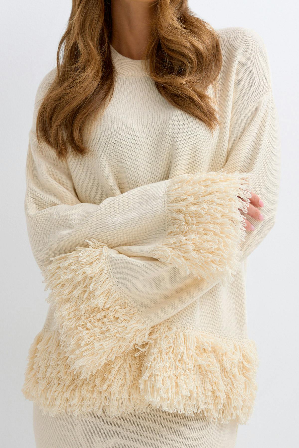 Knitted fringe sweater