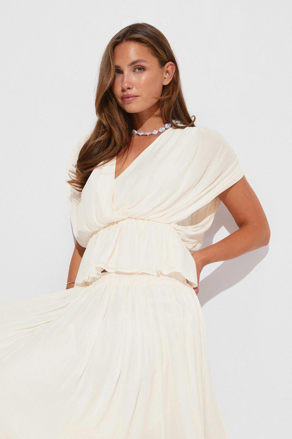 Loose sleeveless top