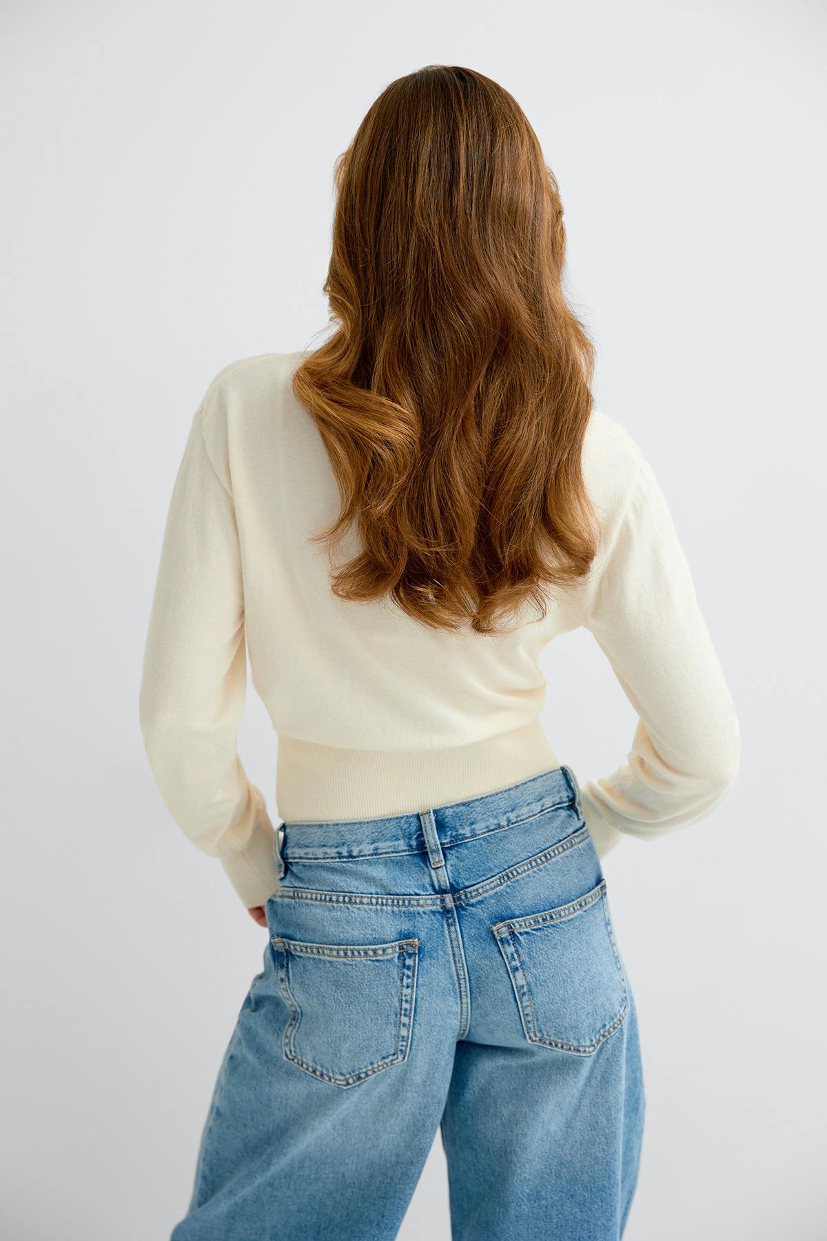Knitted fitted cardigan