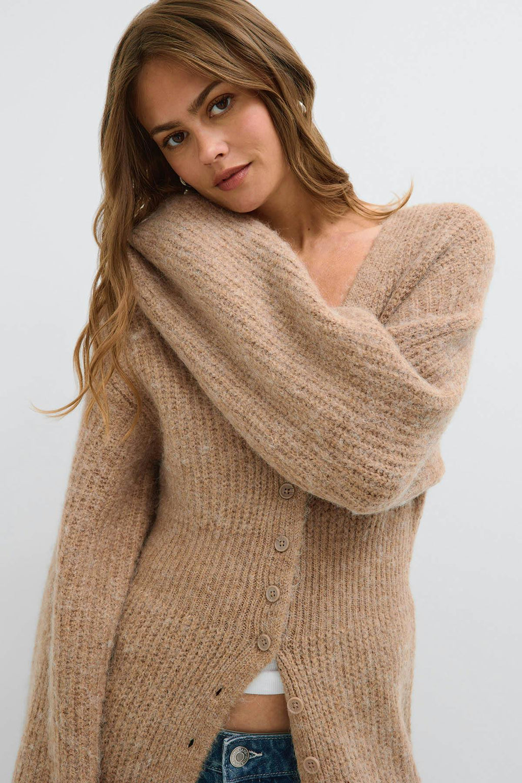 Long knitted cardigan