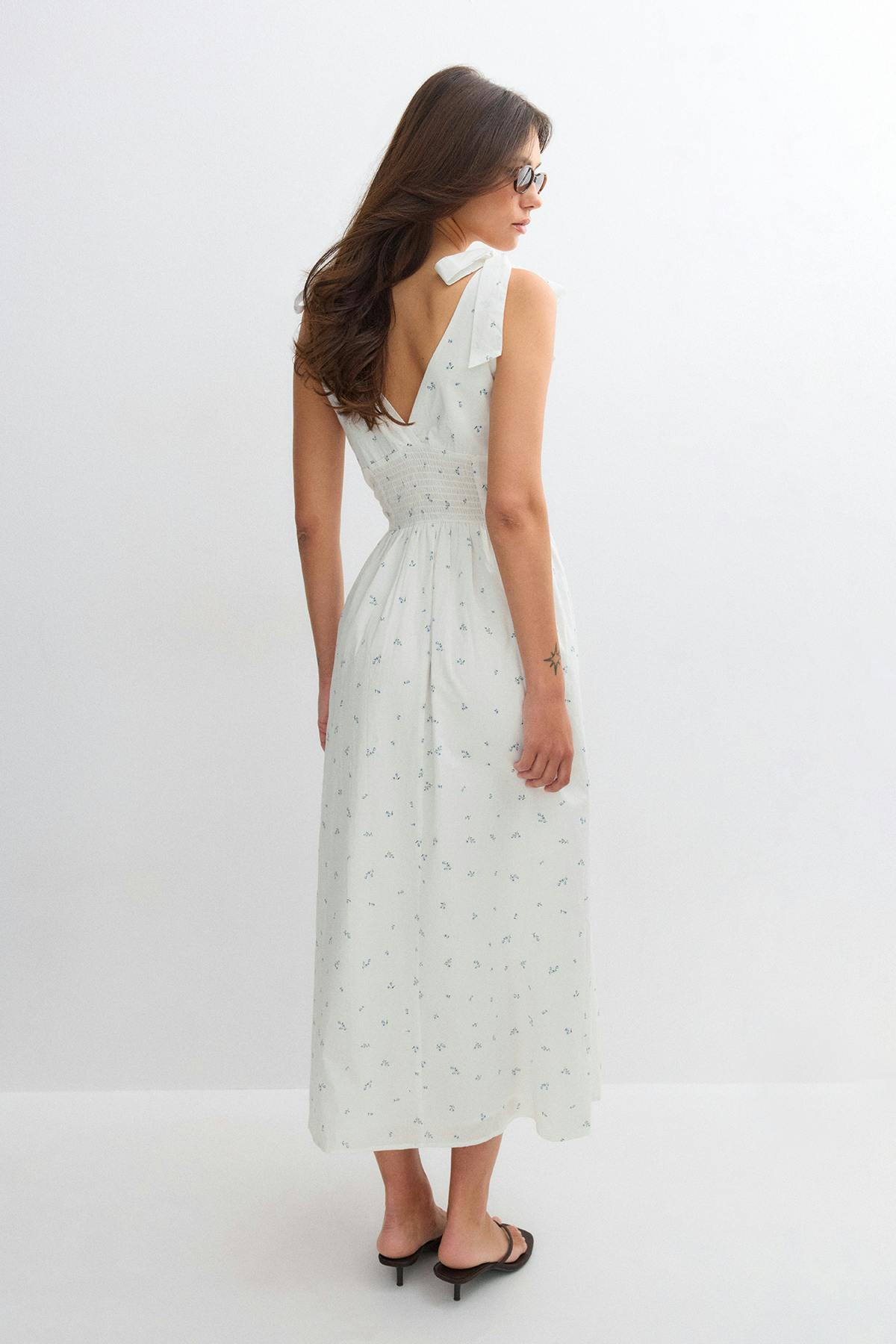 Tie dress