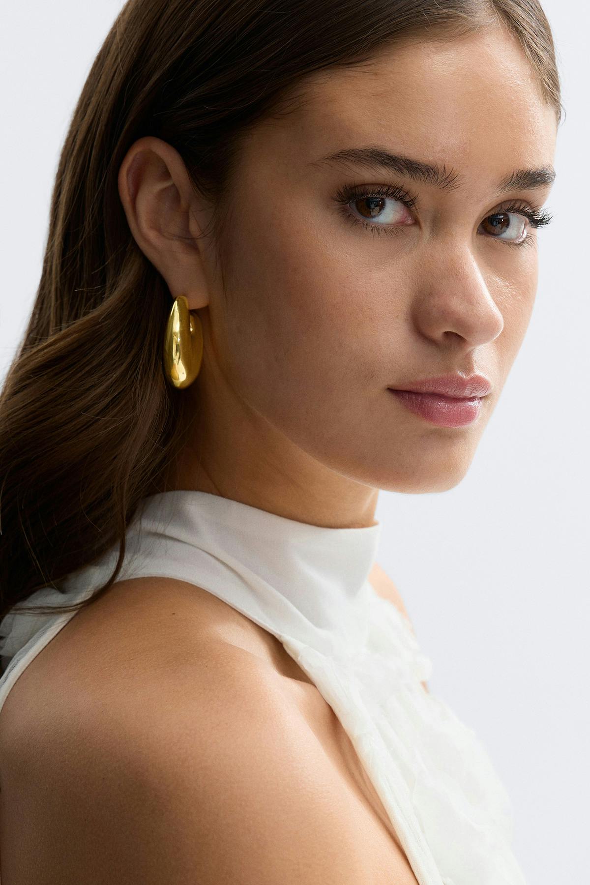 Statement chunky hoops