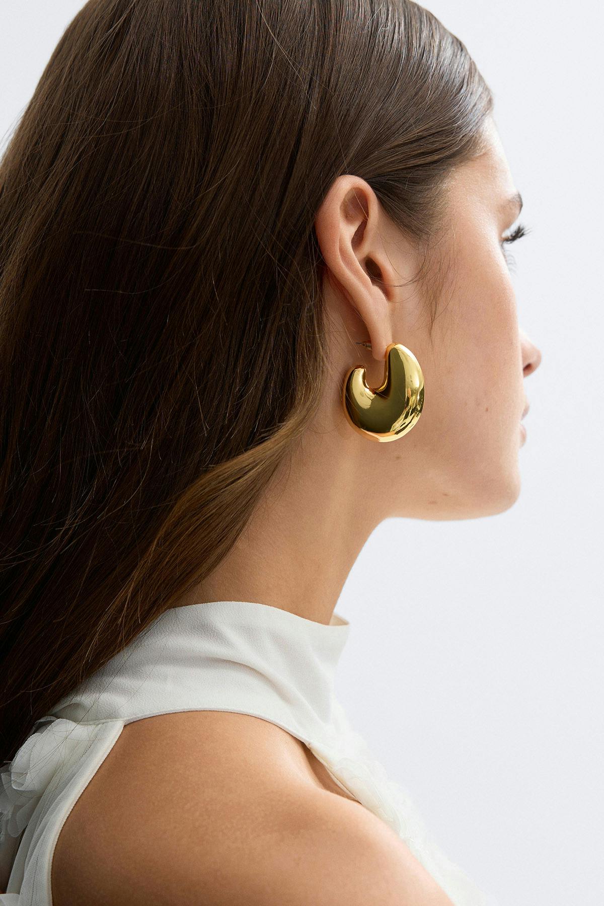 Statement chunky hoops