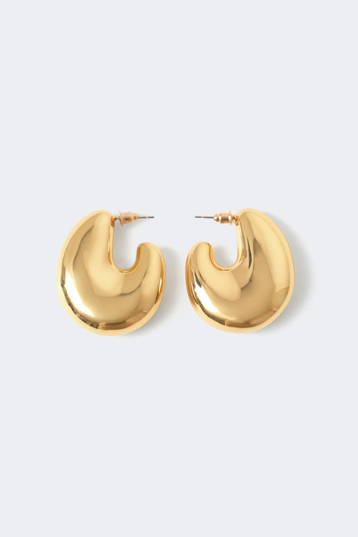 Statement chunky hoops