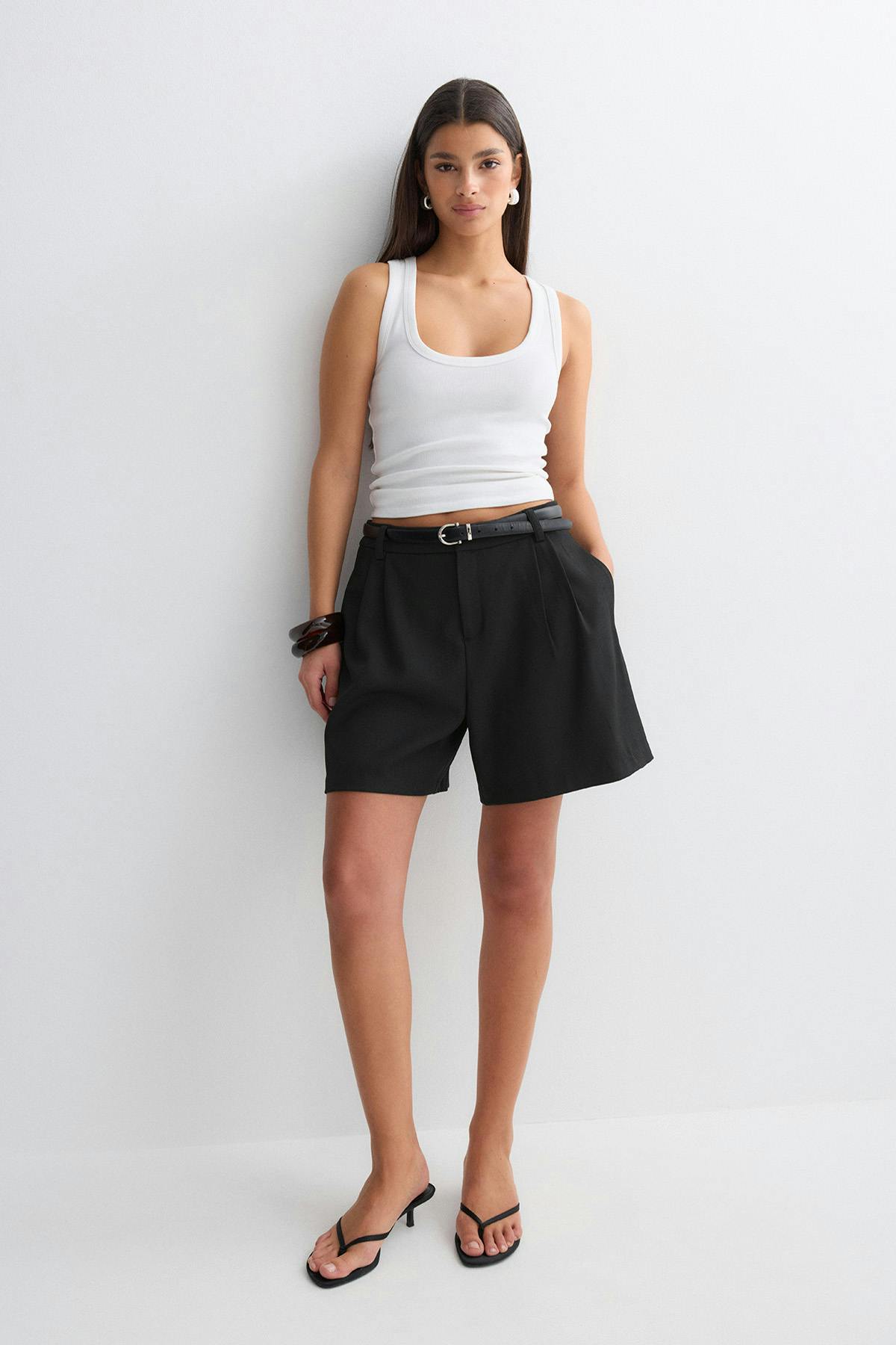 Pleated shorts