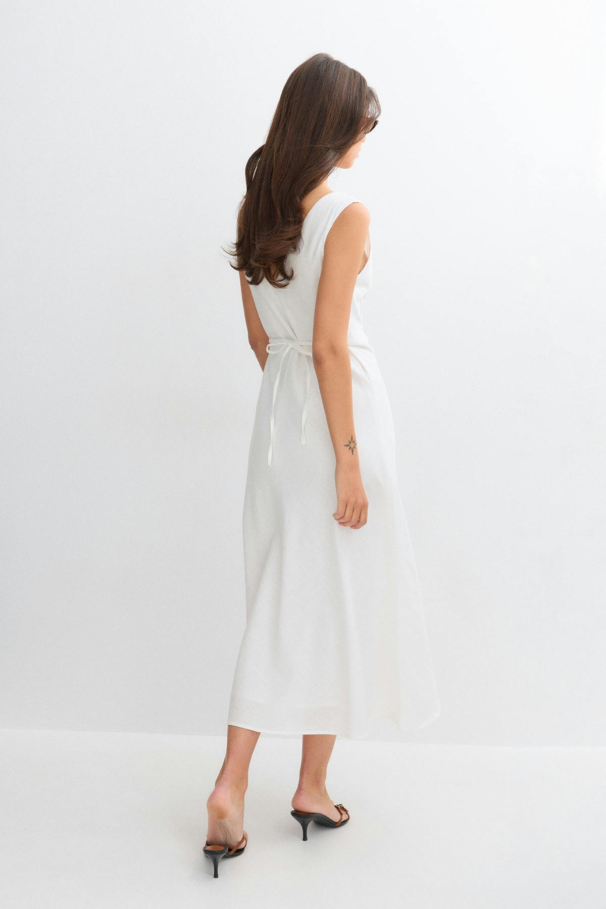 Tie back dress