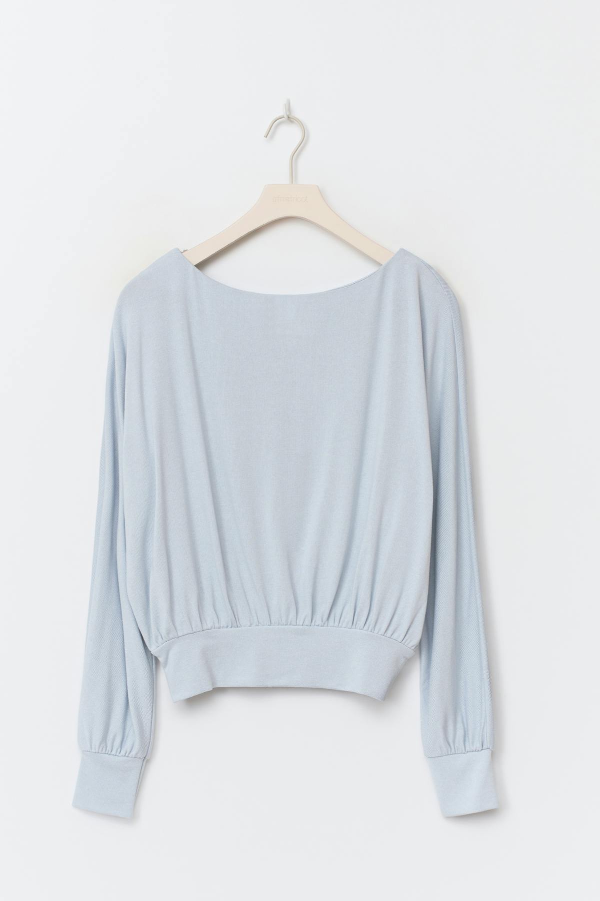 Boatneck top
