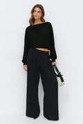 Boatneck top