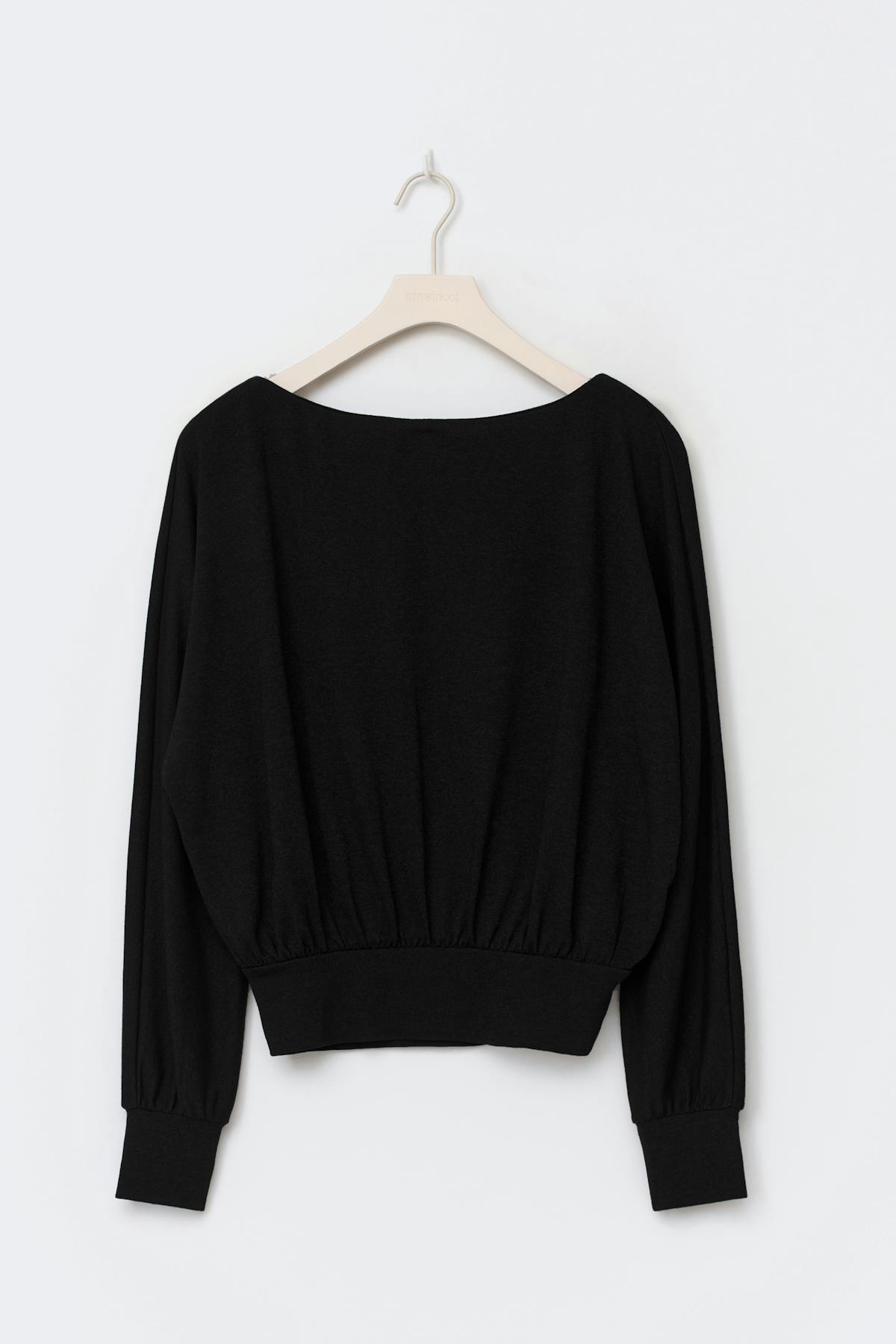 Boatneck top