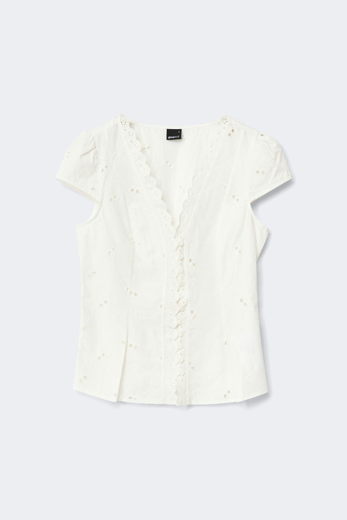 Broderie anglaise top