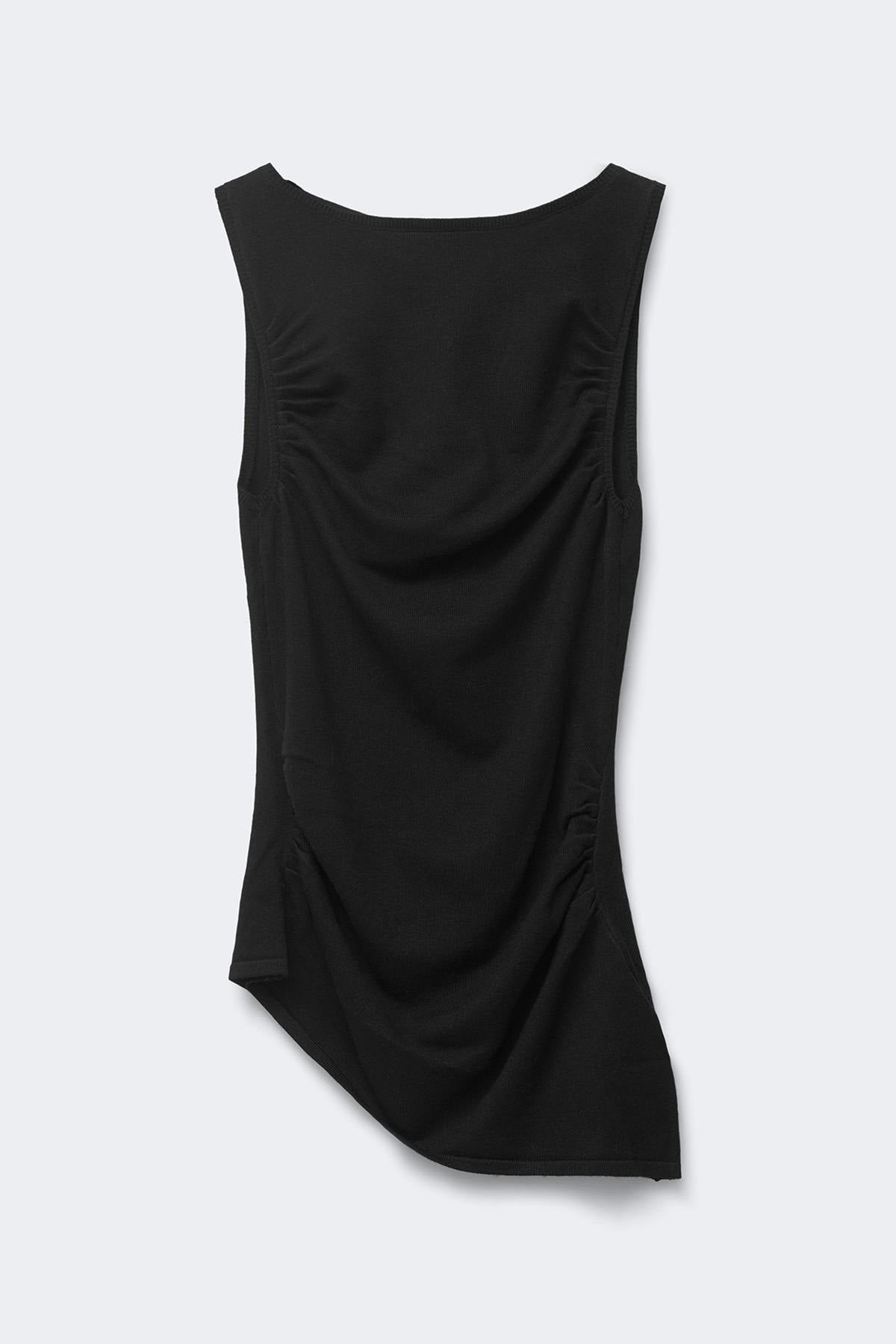 Asymmetric knitted top