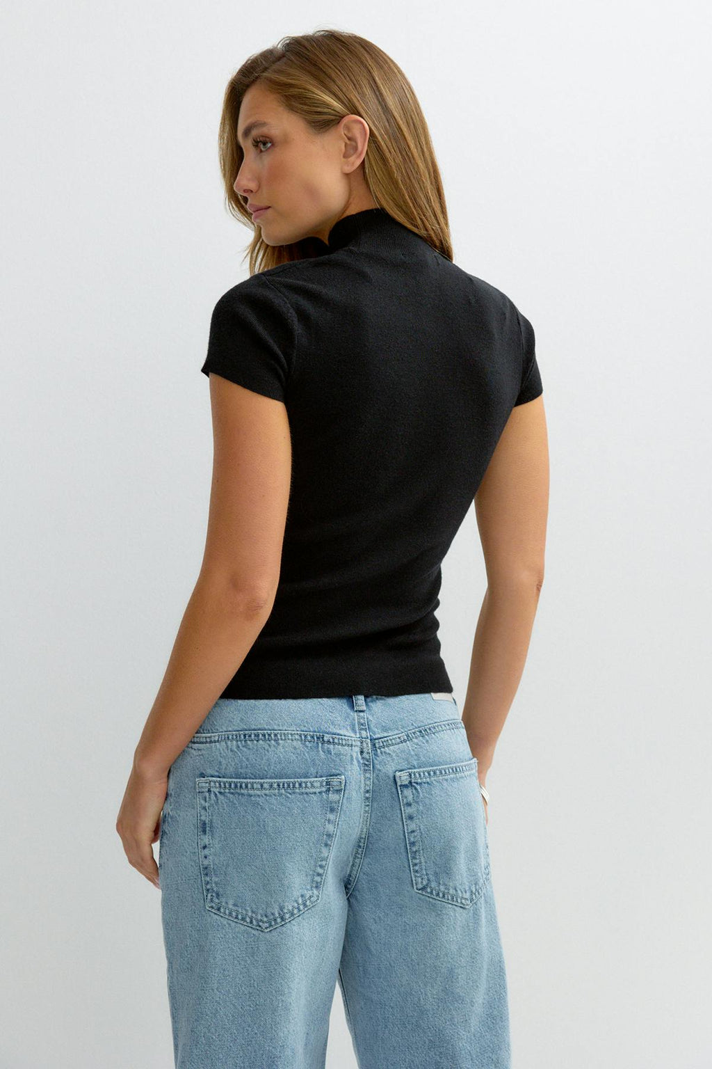 Cap sleeve knitted top
