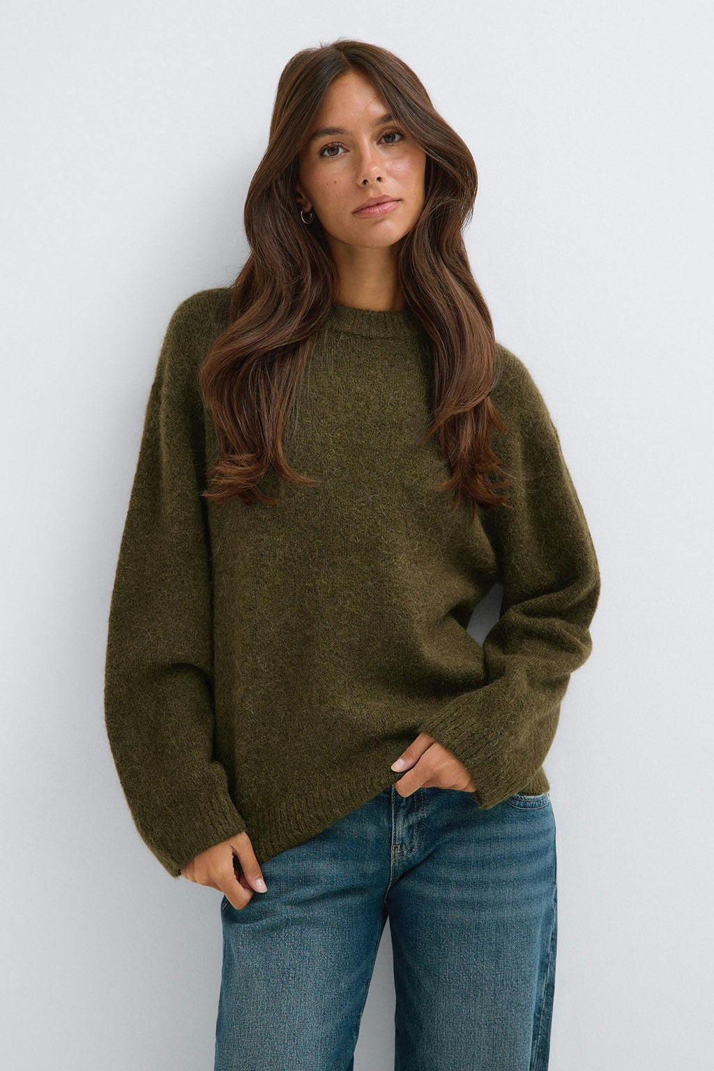 Crew neck knitted sweater