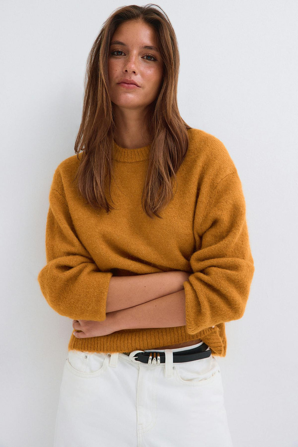 Crew neck knitted sweater