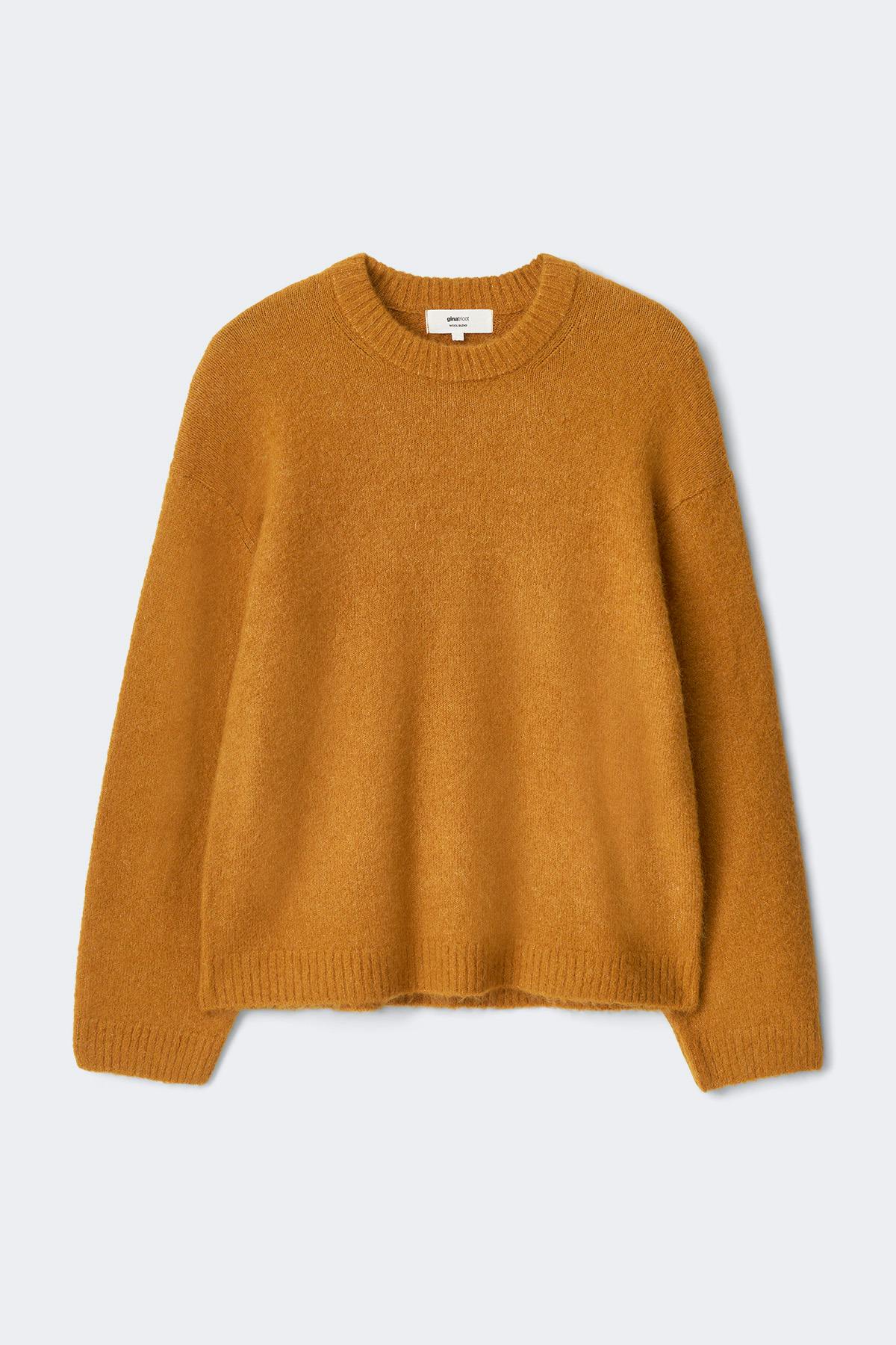 Crew neck knitted sweater