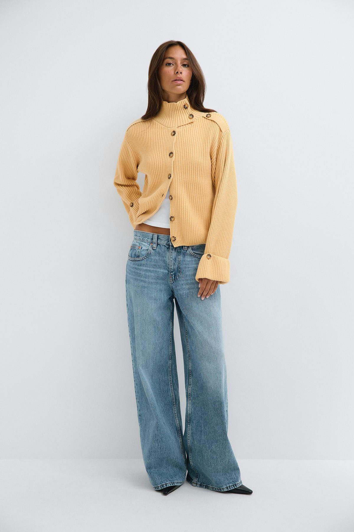 Knitted cardigan