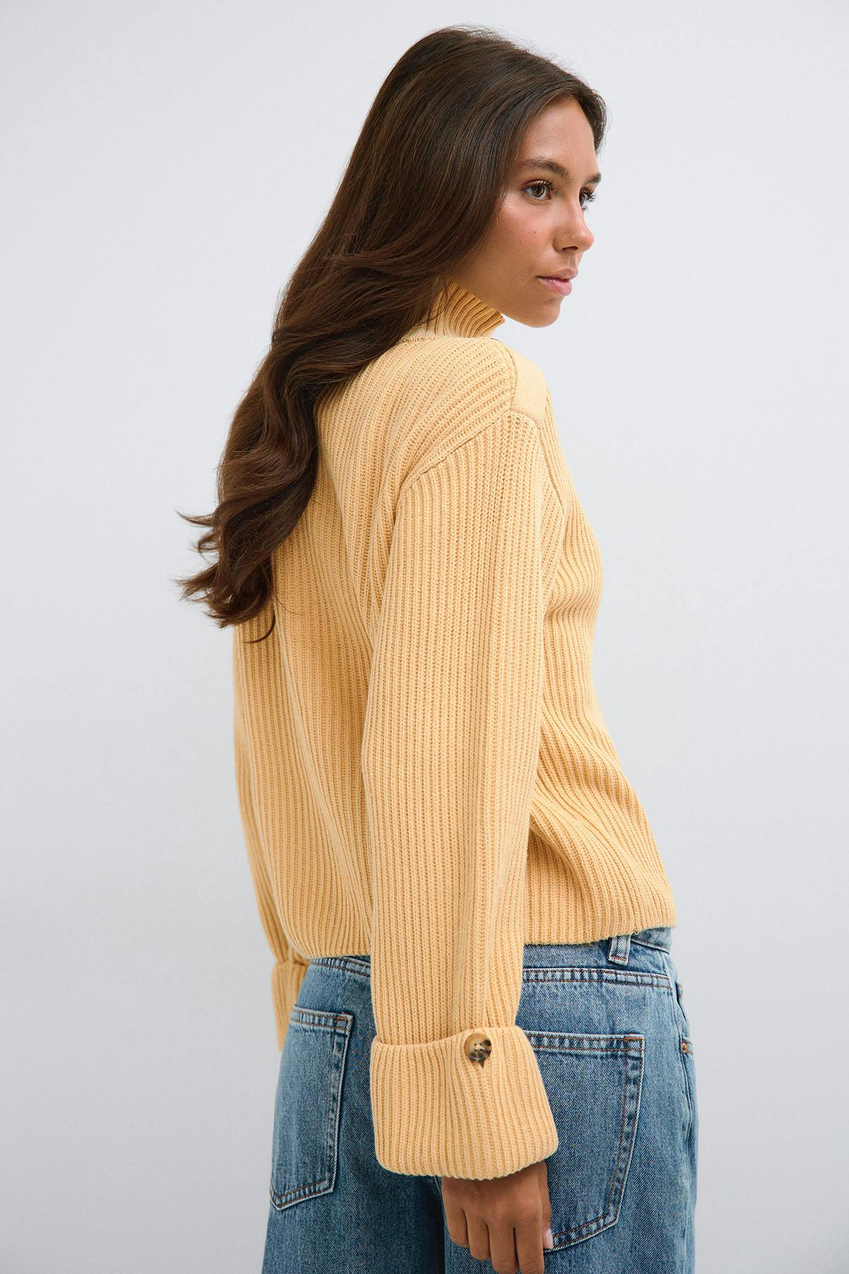 Knitted cardigan