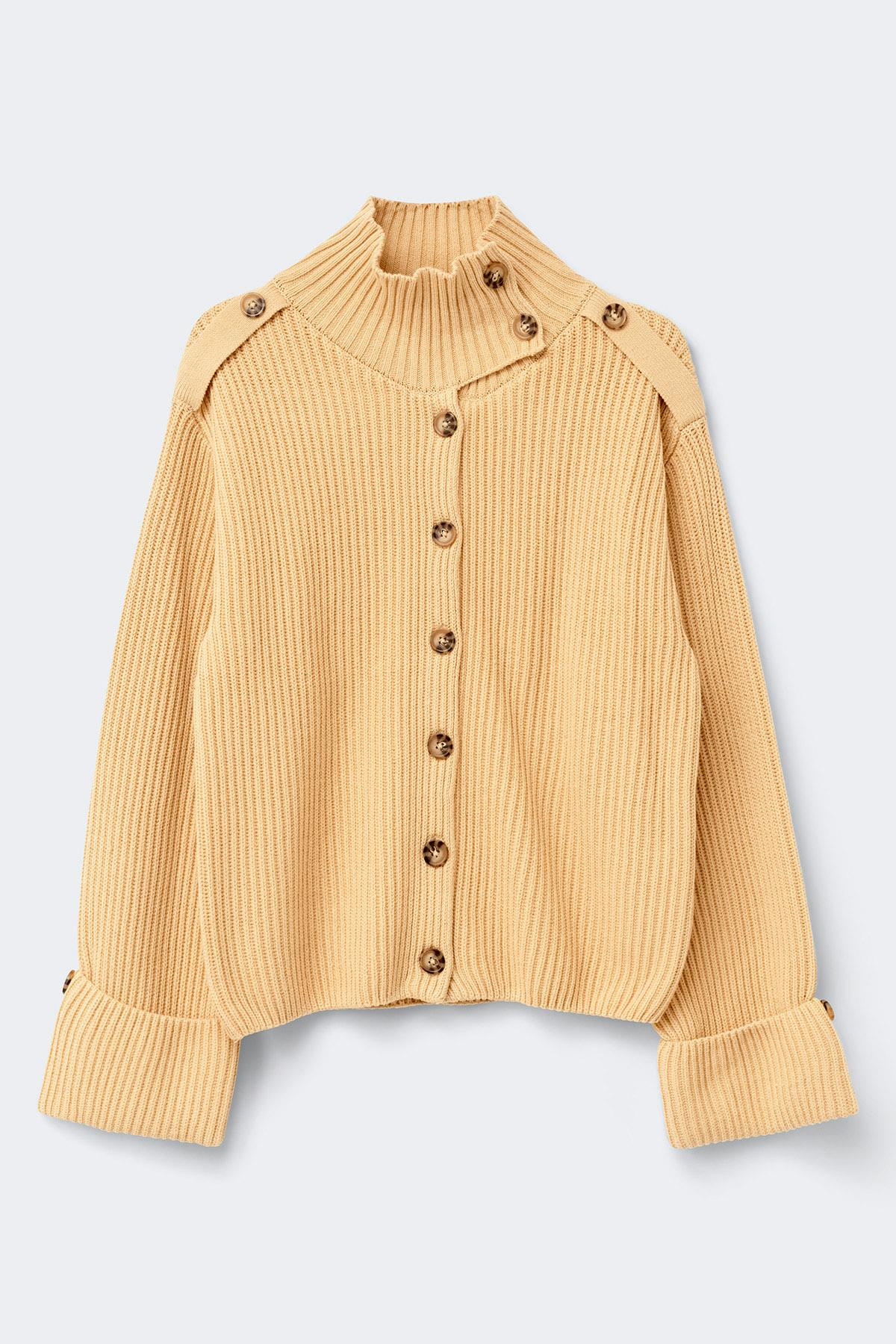 Knitted cardigan