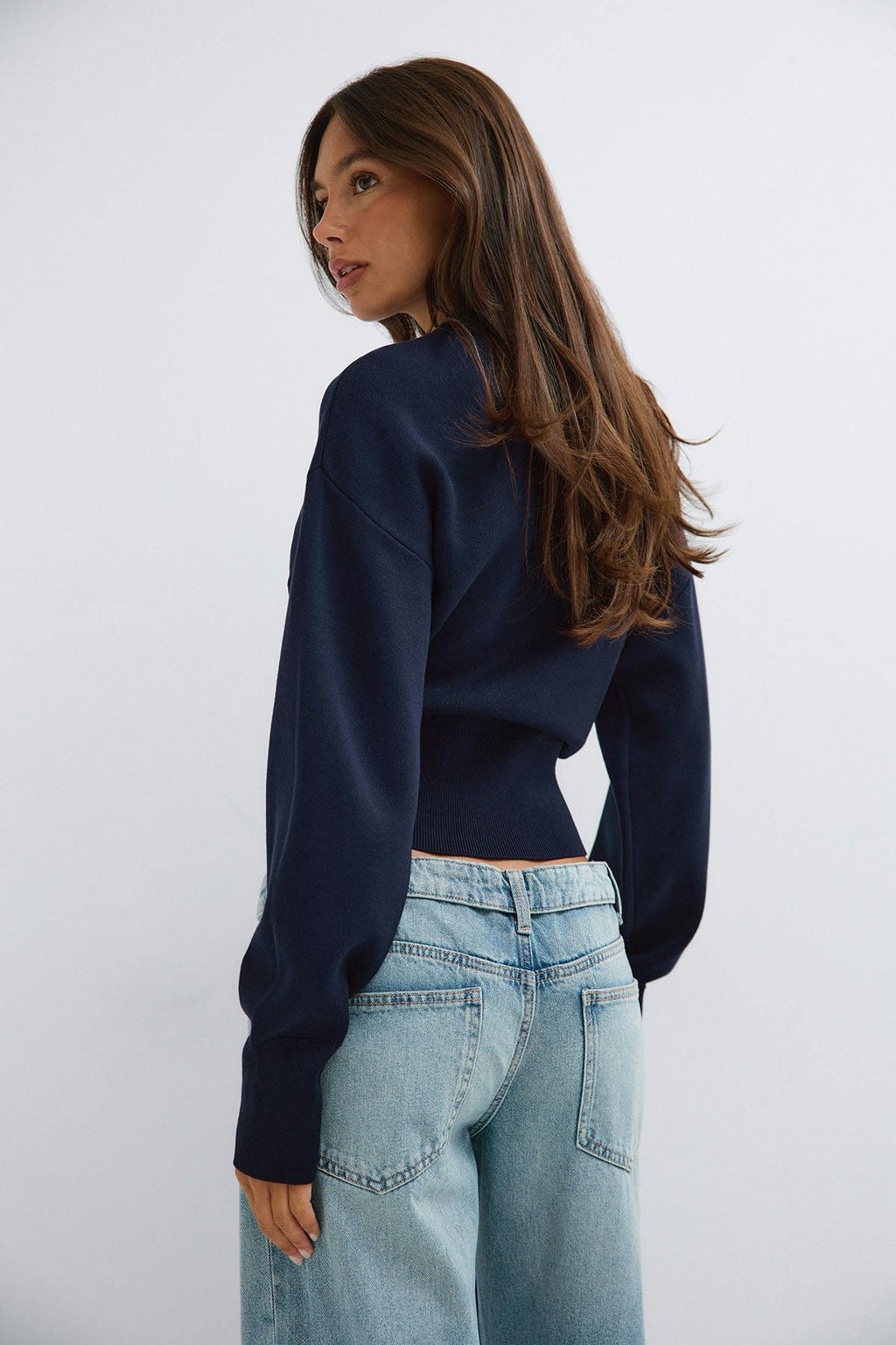 Knitted fitted sweater