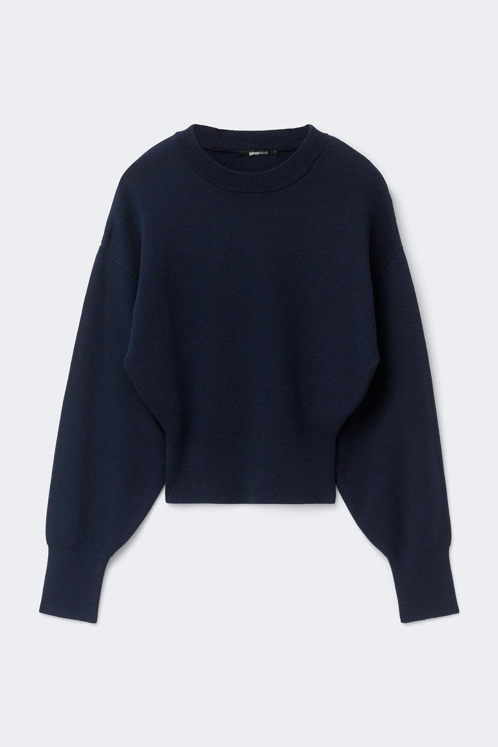 Knitted fitted sweater