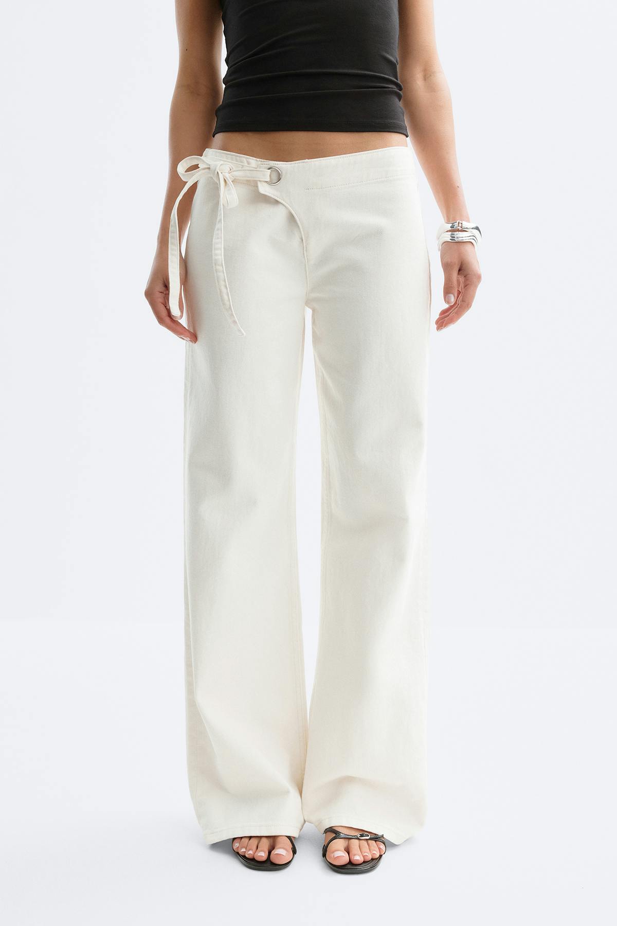 Side knot jeans