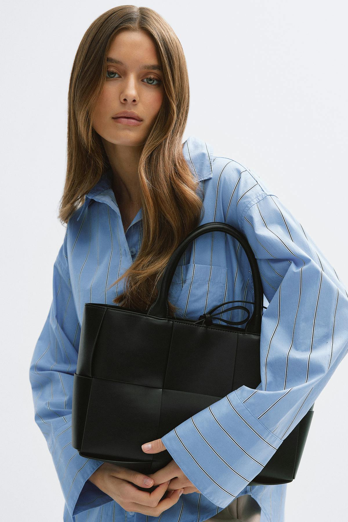 Big braided tote bag