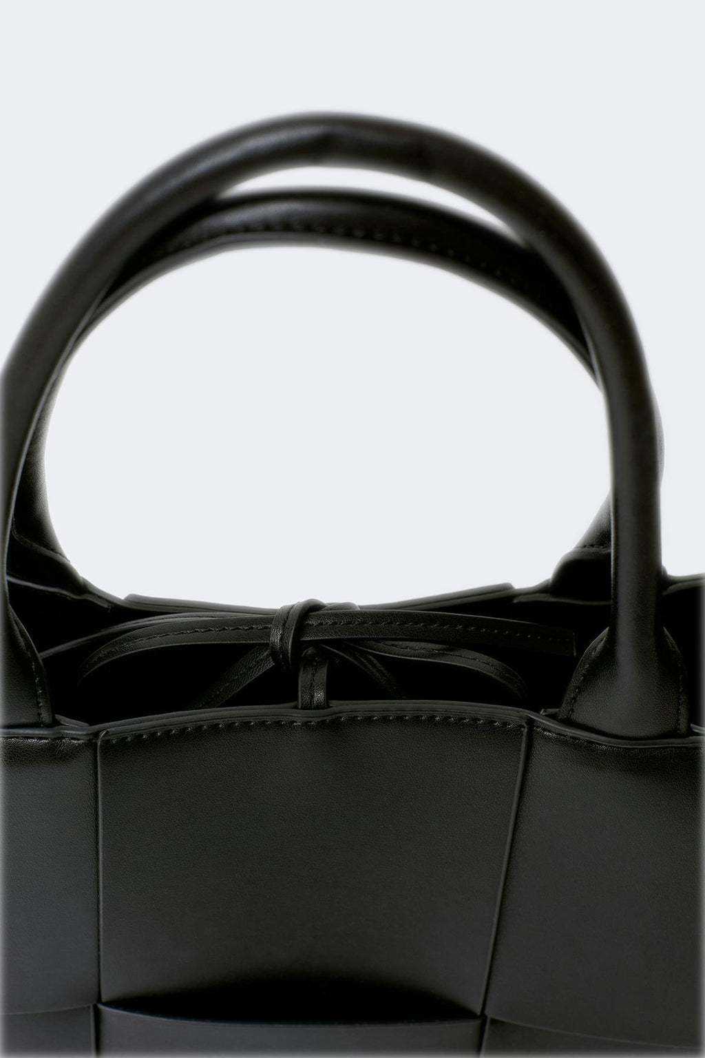 Big braided tote bag