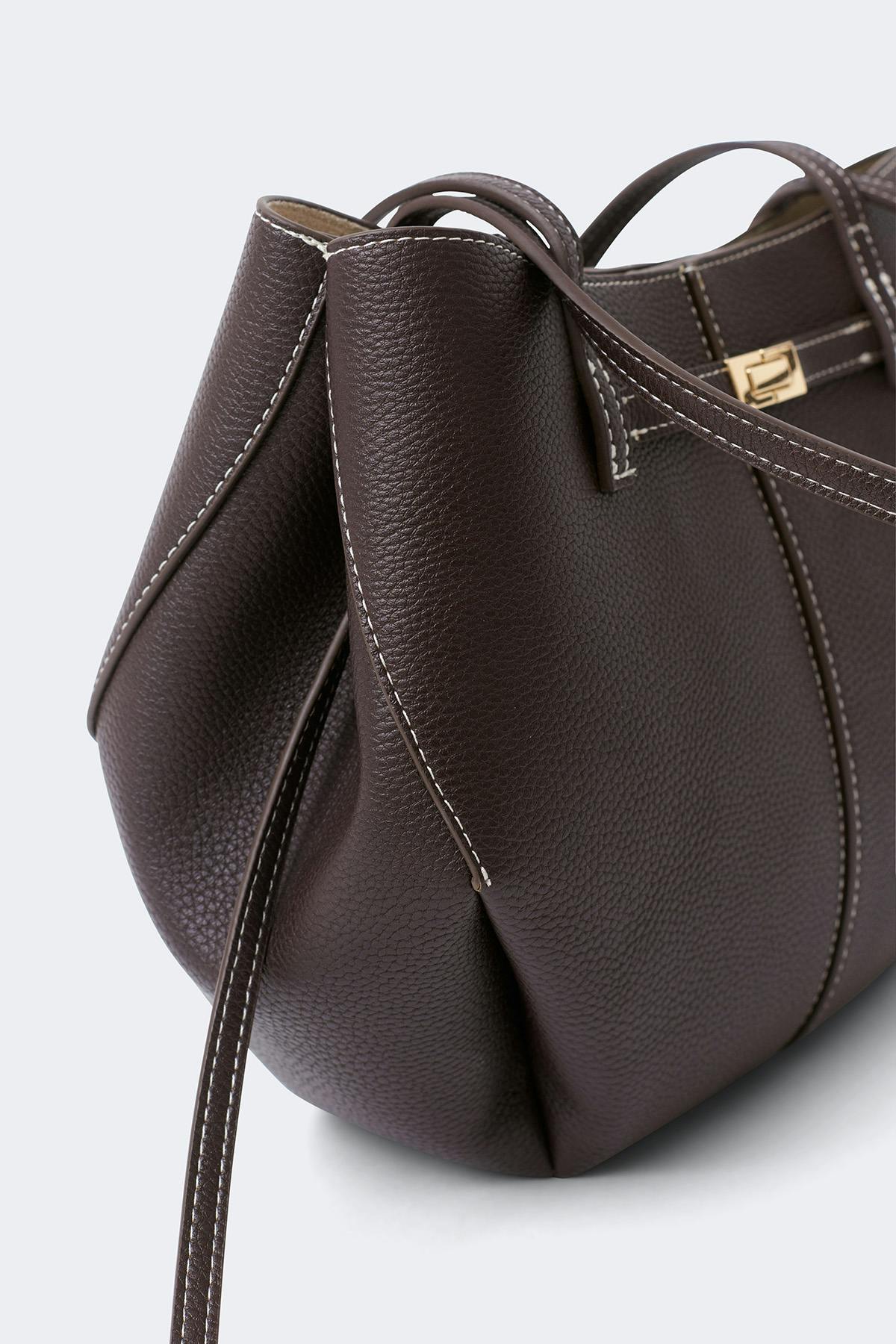 Detail midi bag