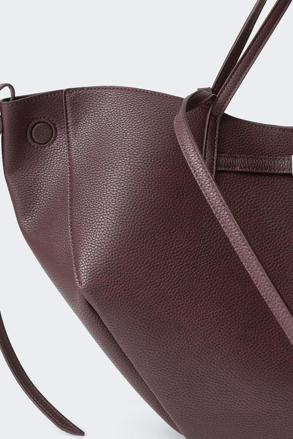 Detail strap tote bag