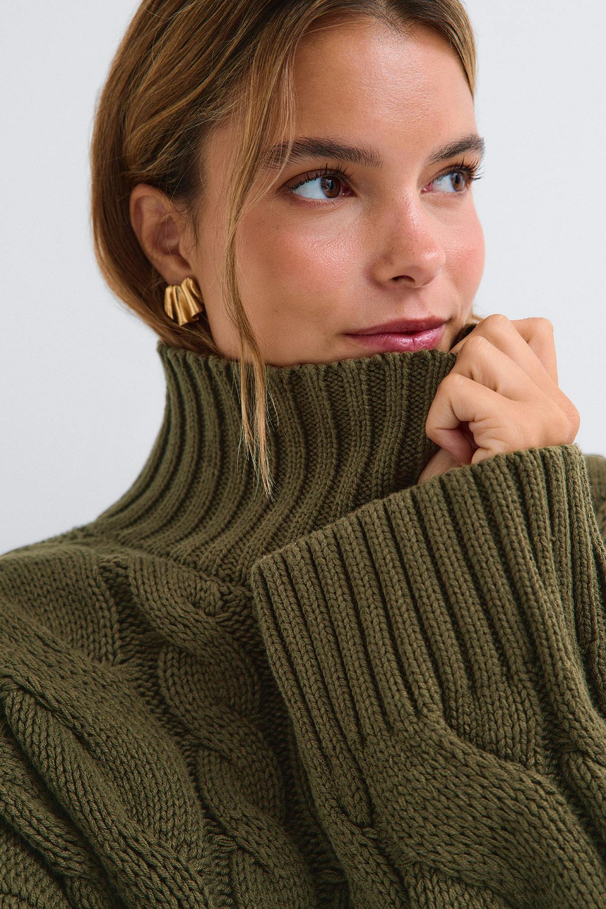 Knitted turtleneck sweater