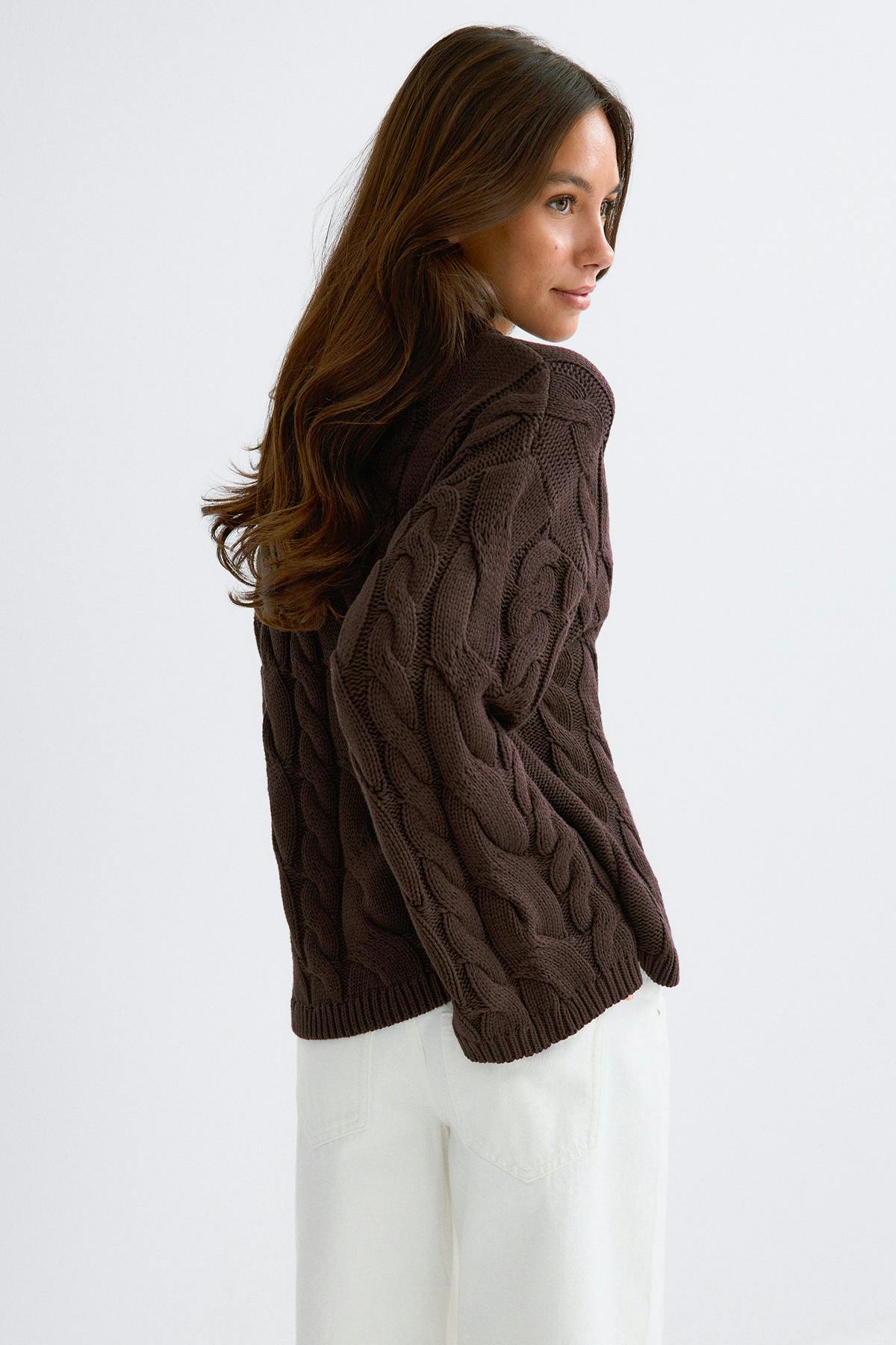 Chunky knitted cable cardigan