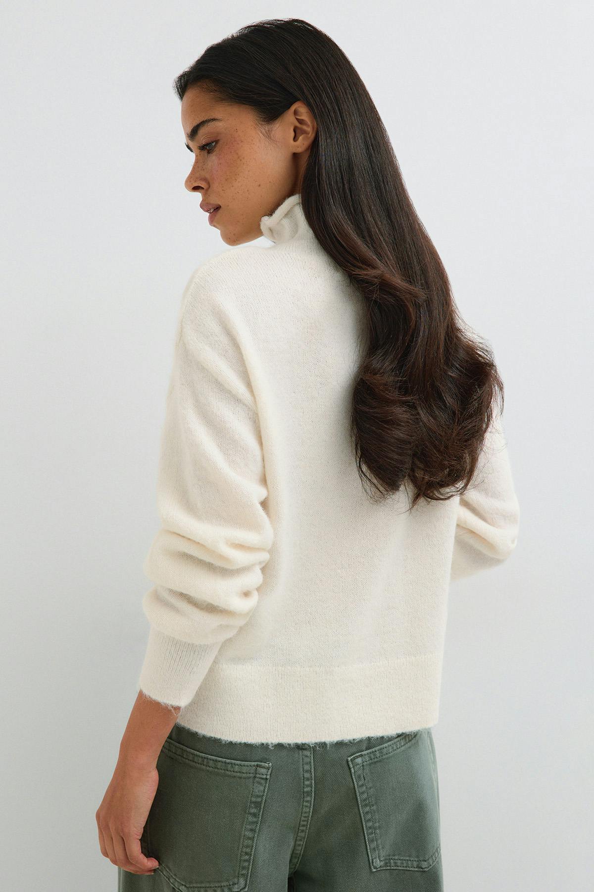 Alpaca funnel knitted cardigan