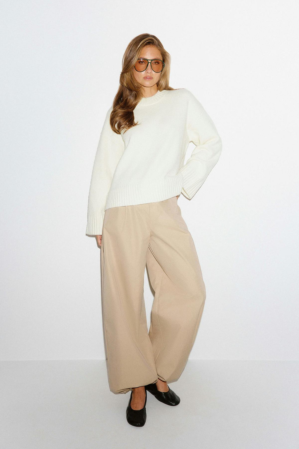 Crew neck knitted sweater