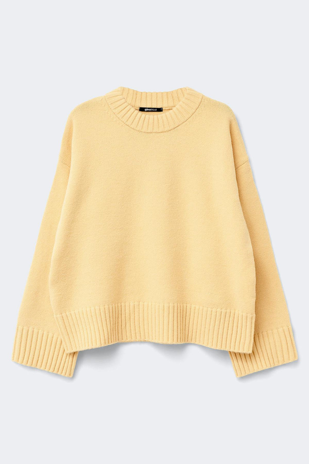 Crew neck knitted sweater