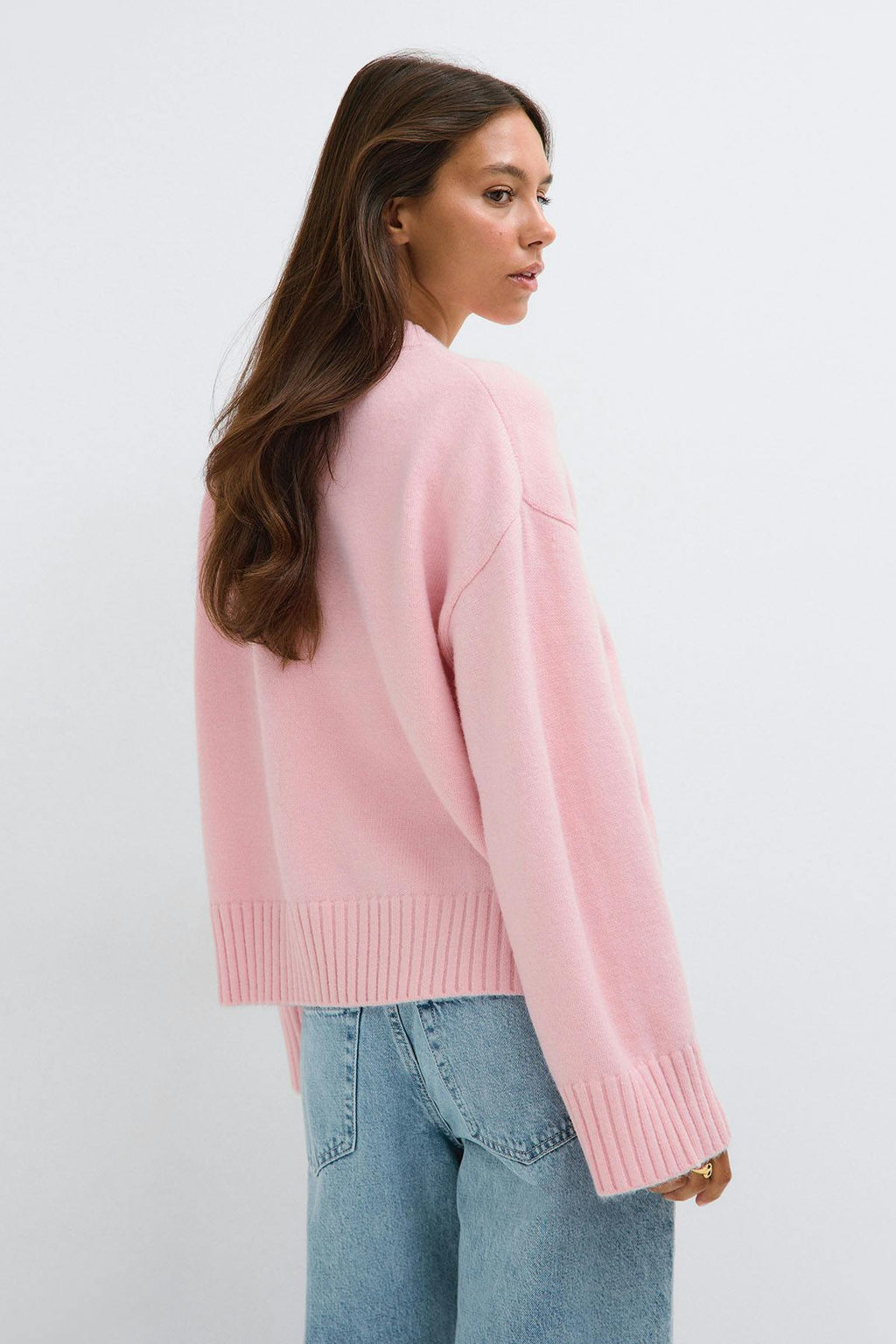 Crew neck knitted sweater